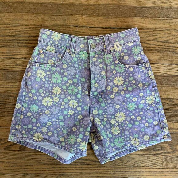 Women's Zara Floral High Waisted Denim 70s Shorts - Lilac - Sz.4 - Picture 1 of 3